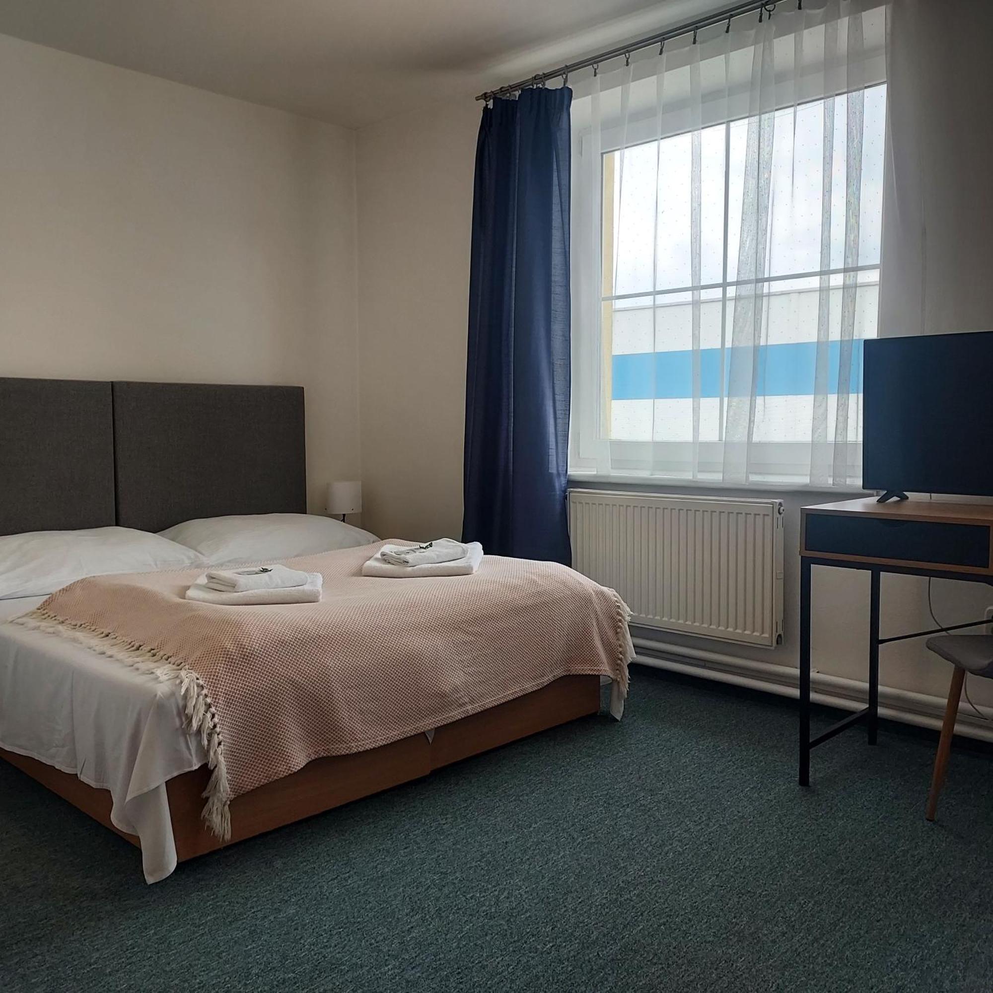 Garni G Hotel Žilina Exterior foto